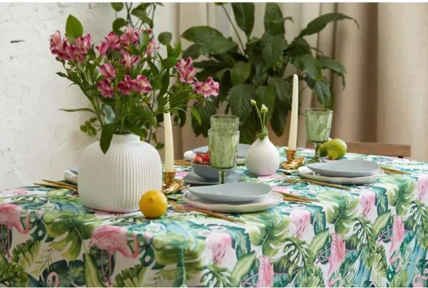 Скатерть Доляна Tropical garden 150*220 +/- 2 см, 100% п/э