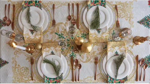 Скатерть "Этель" Golden Christmas  d=150 +/- 3см с ГМВО, 100%хл, саржа 190 гр/м2