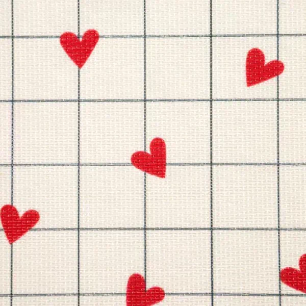 Салфетка на стол "Love is"