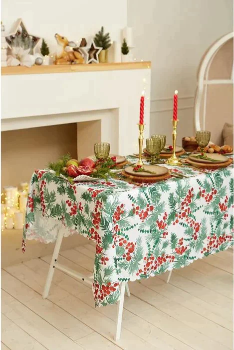 Скатерть Доляна «Новый год: Сhristmas berries» 145*180 +/- 2 см, 100% п/э