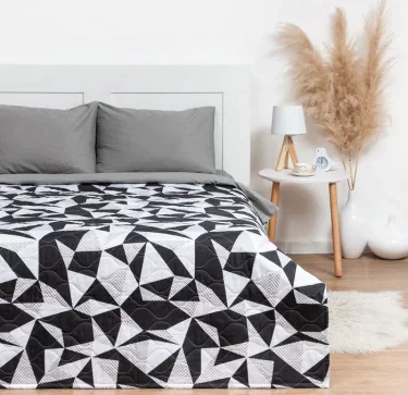 Покрывало LoveLife 1.5 сп Black and white 150*210±5 см, новосатин,80 г/м2